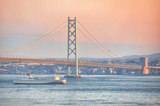 Akashi Kaikyō Bridge